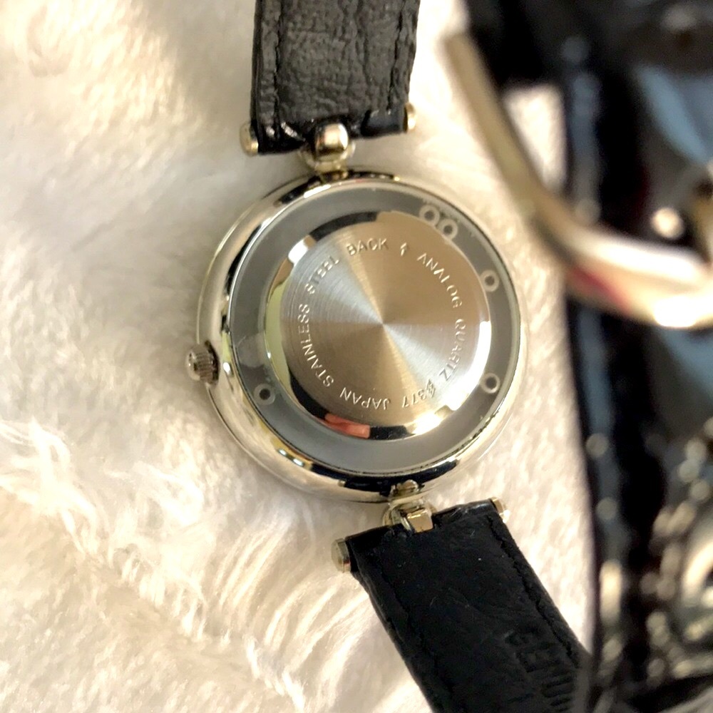 ❗️LAST CHANCE- Vintage ELIZABETH TAYLOR White Diamonds Watch & Earrings Gift Set - Picture 5 of 11